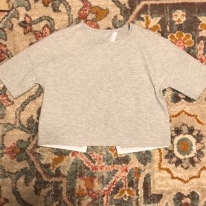 Size 8 NWOT lulu crop